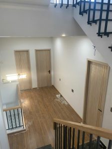 Cửa composite dễ vệ sinh, lau chùi