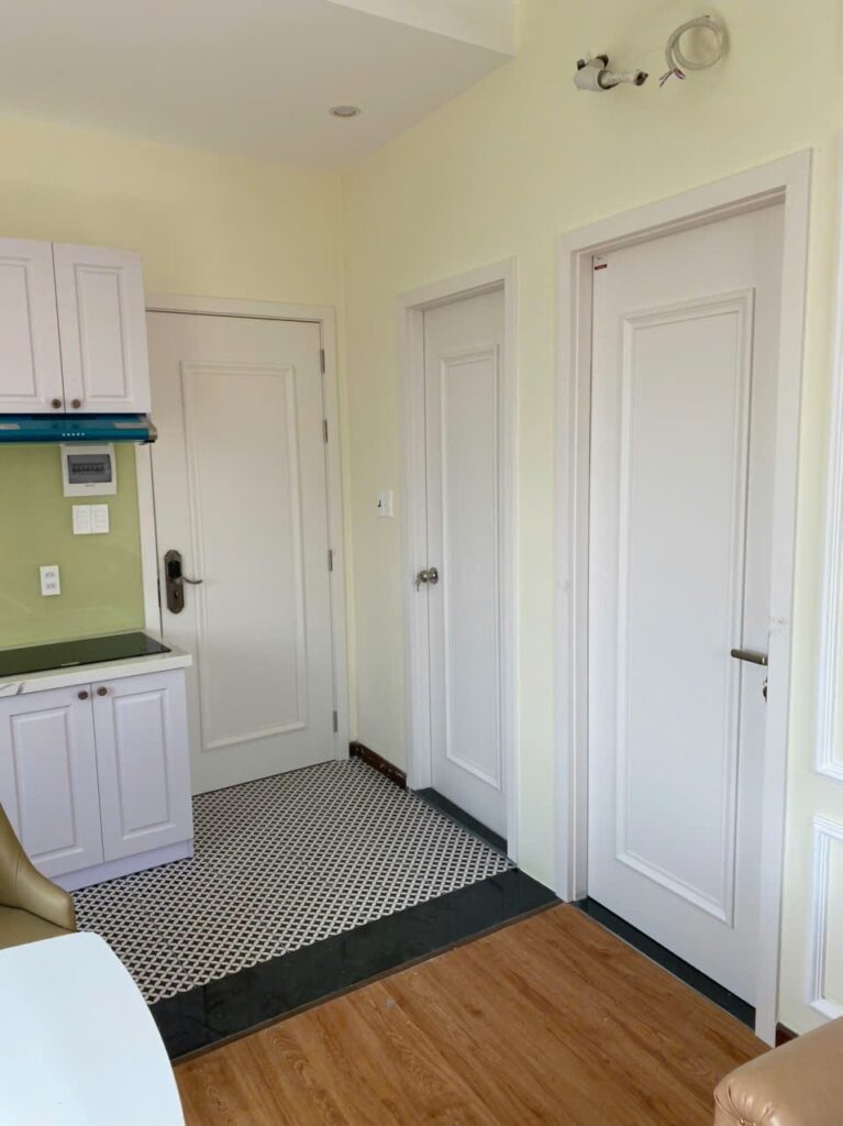 Plywood surface texture